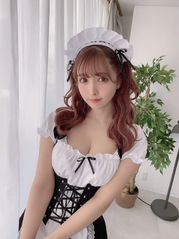 메이드복 착용한 GOAT