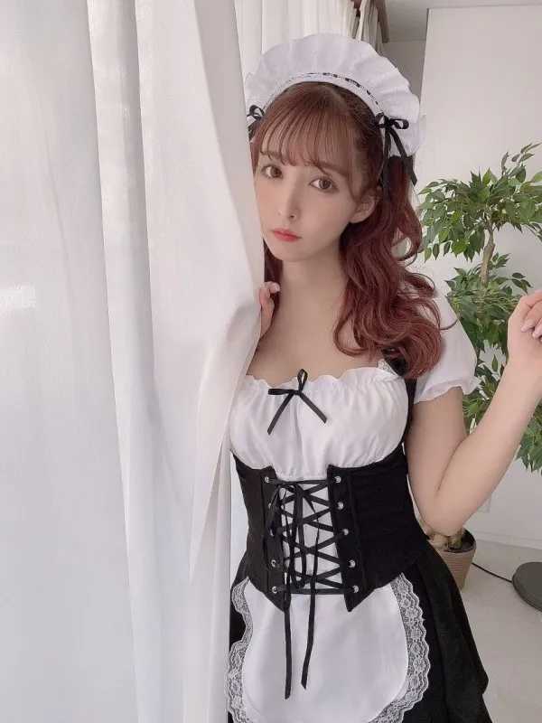 메이드복 착용한 GOAT