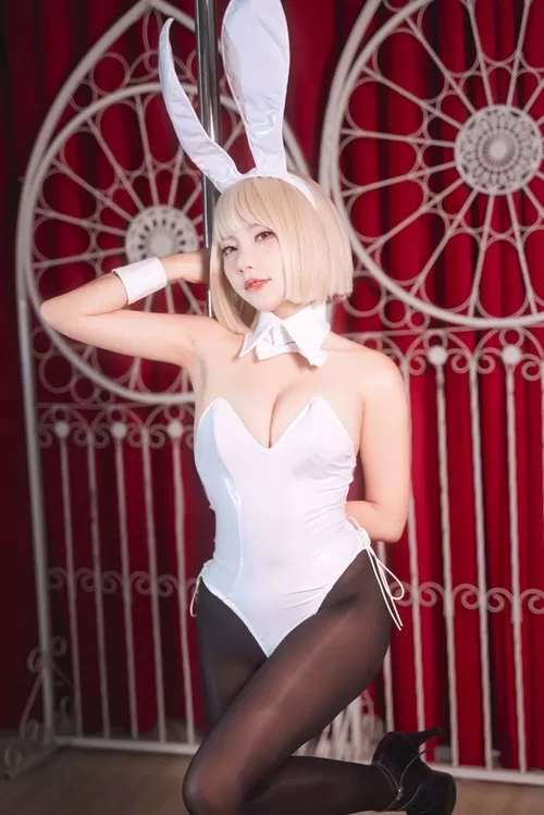 매력적이고 야릇한 토끼